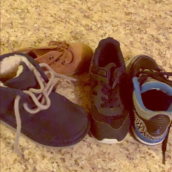 Boys shoes - Picture 1 of 2